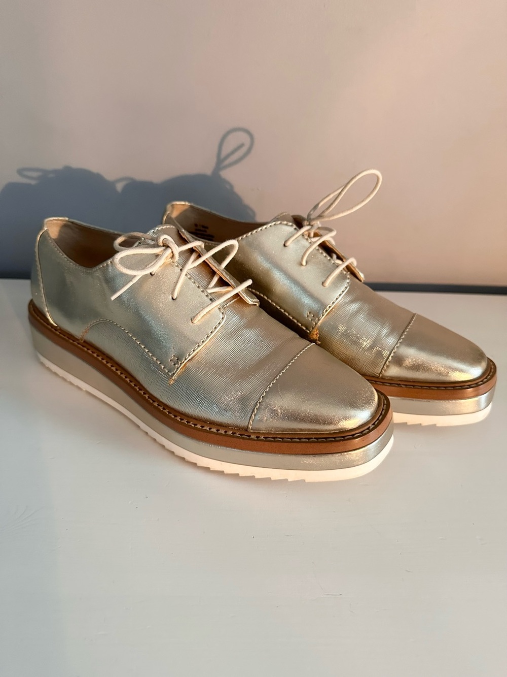 Nine West - Vada Metallic Gold Lace Up, Platform Oxford Shoes,  Size 7, Sneakers